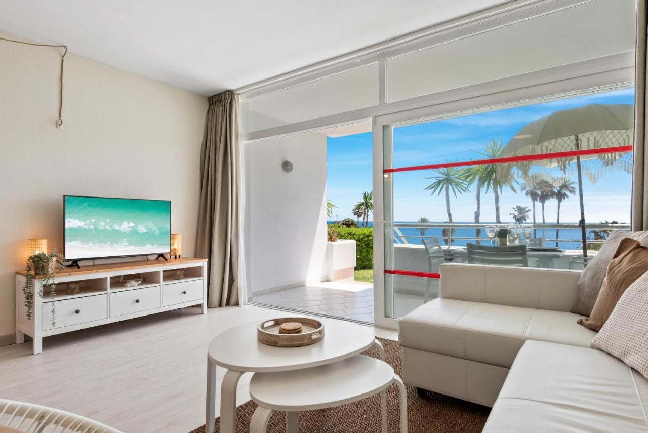 Frontline Beach Apartment Miraflores Sitio de Calahonda Esterno foto