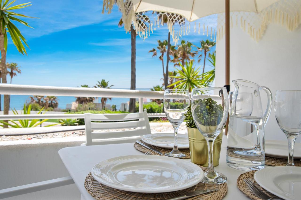 Frontline Beach Apartment Miraflores Sitio de Calahonda Esterno foto