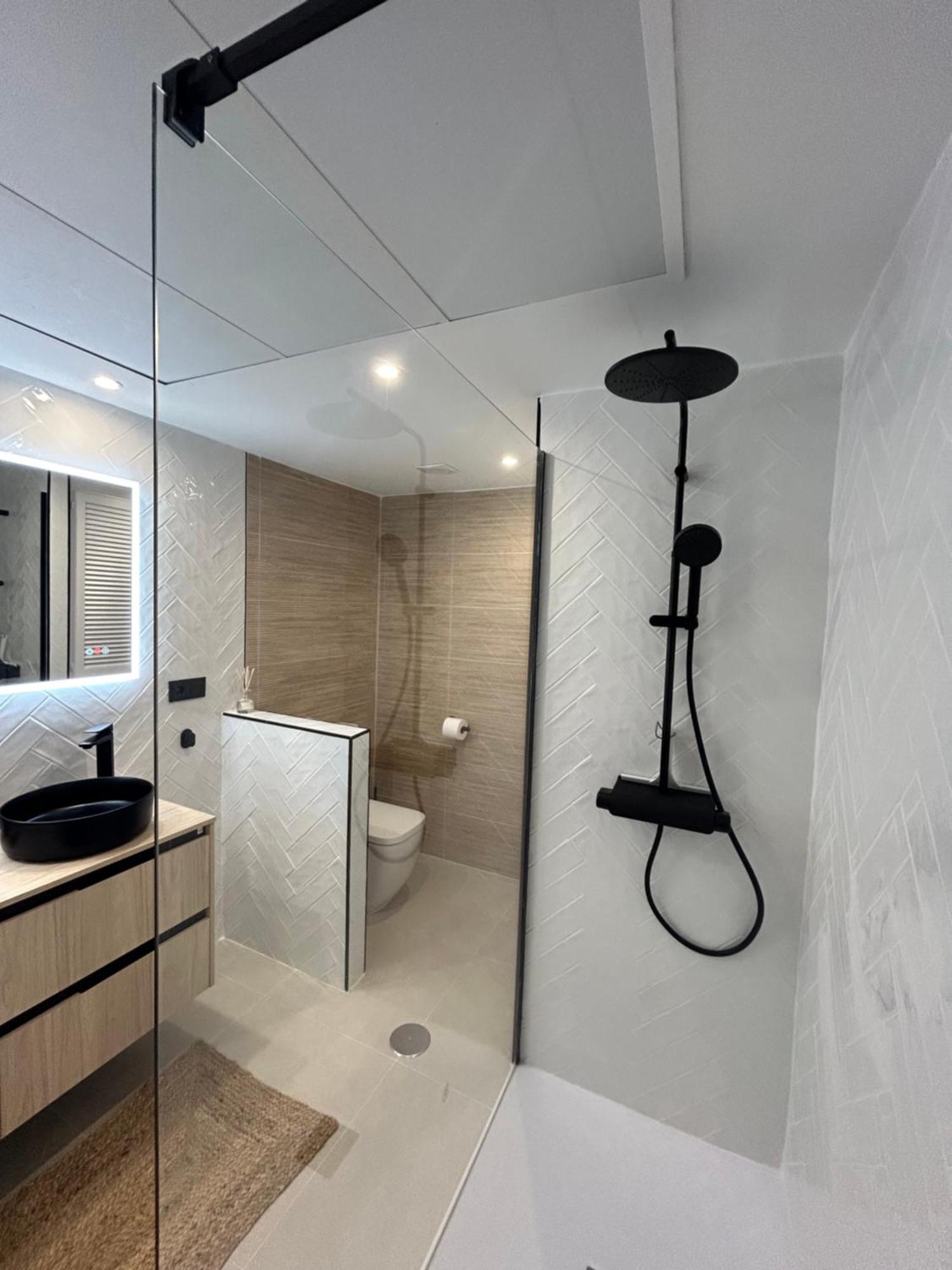 Frontline Beach Apartment Miraflores Sitio de Calahonda Esterno foto